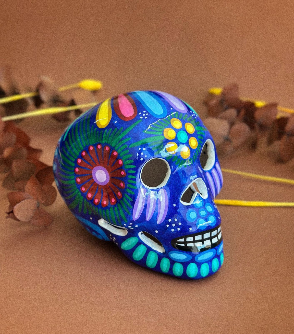 Calavera Artesanal de Cerámica de Alta Temperatura – Colección Folclor
